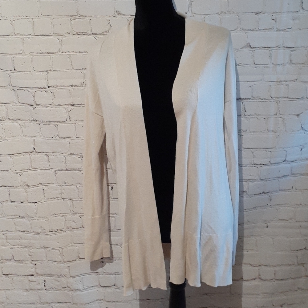 BANANA REPUBLIC medium light sweater wrap